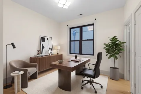 $399,000 | 4226 South Ellis Avenue, Unit 4S, Chicago, IL 60653