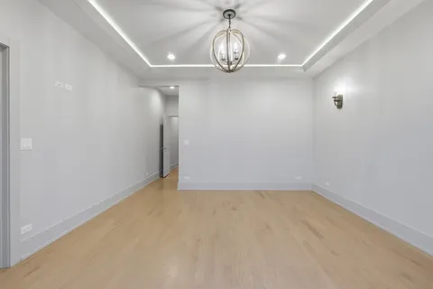 $399,000 | 4226 South Ellis Avenue, Unit 4S, Chicago, IL 60653