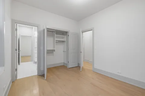 $399,000 | 4226 South Ellis Avenue, Unit 4S, Chicago, IL 60653