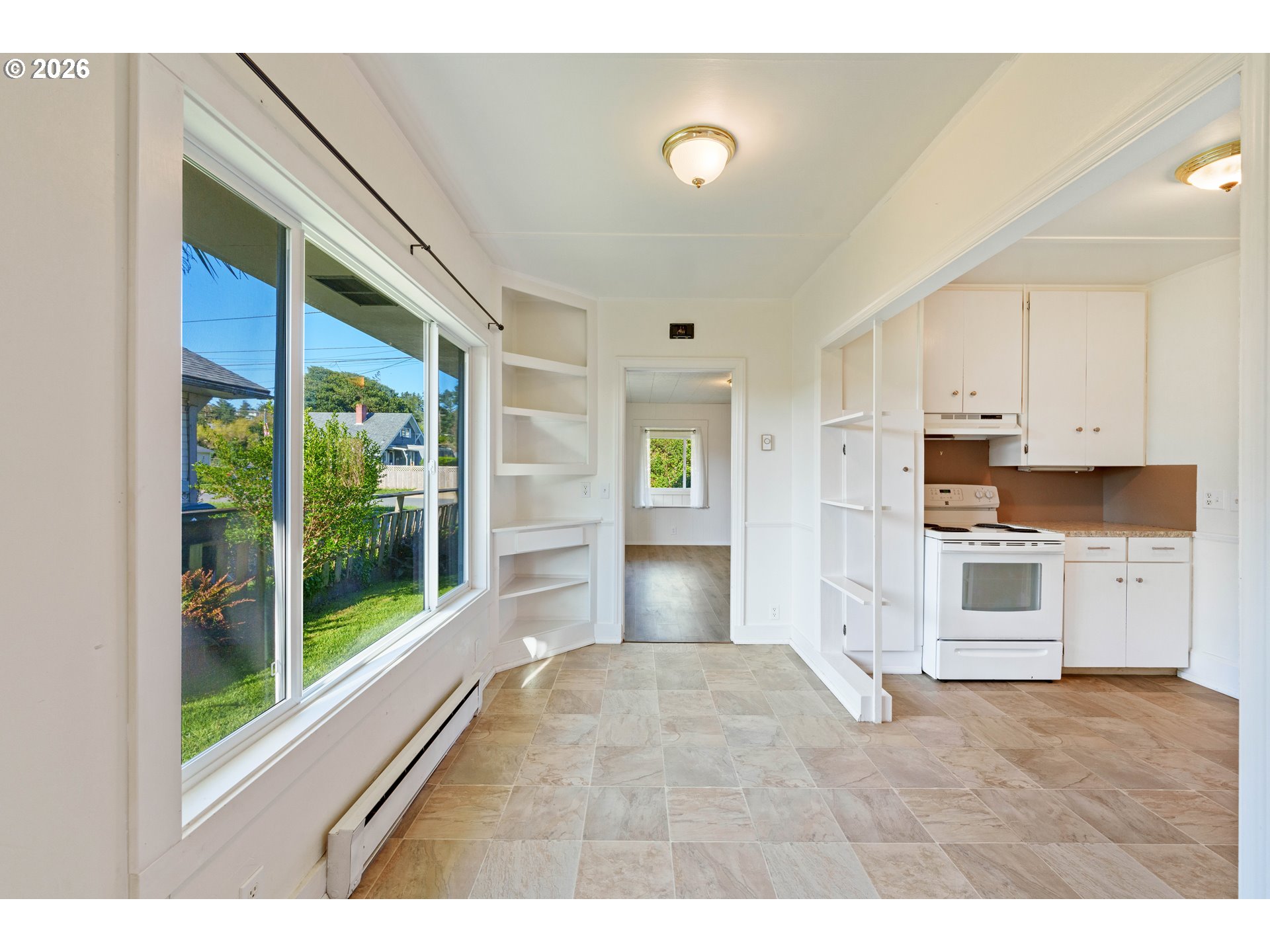 Madrona Street North Bend, OR 97459 - Photo 15 of 37
