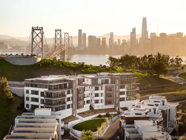 $3,650,000 | 36 Meadow Drive, Unit 203, San Francisco, CA 94130