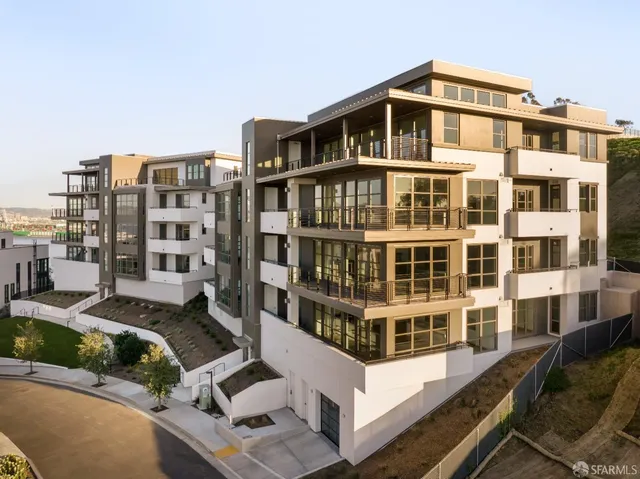 $3,650,000 | 36 Meadow Drive, Unit 203, San Francisco, CA 94130