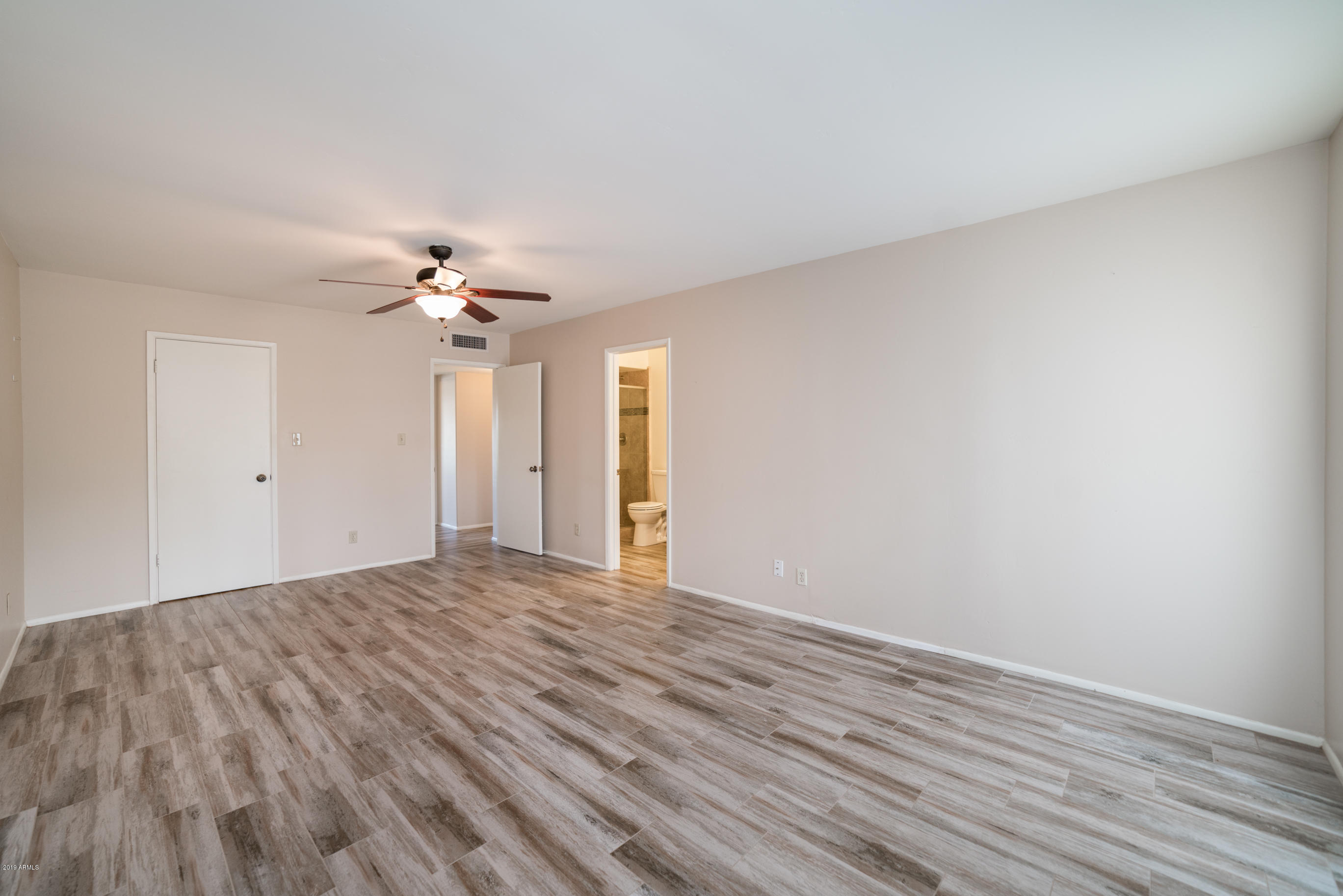 2850 East Cochise Road Phoenix, AZ 85028 - Photo 9 of 27 Master Bedroom Reverse