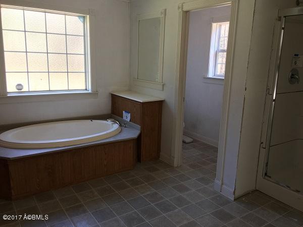 68 Crabapple Lane Ridgeland, SC 29936 - Photo 13 of 18 Master Bath