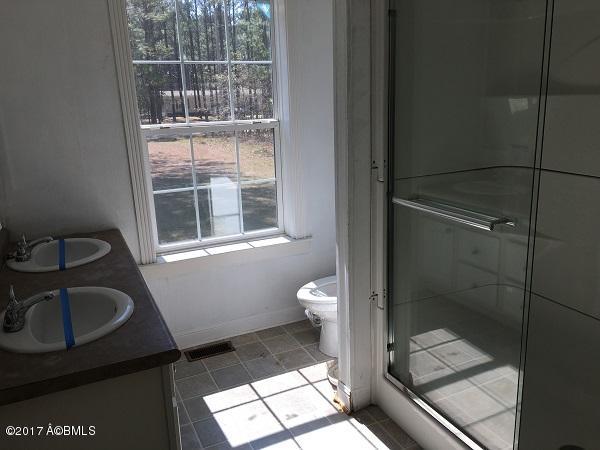 68 Crabapple Lane Ridgeland, SC 29936 - Photo 17 of 18 Guest Bath