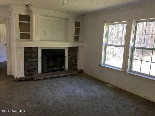 68 Crabapple Lane Ridgeland, SC 29936 - Photo 9 of 18 Den