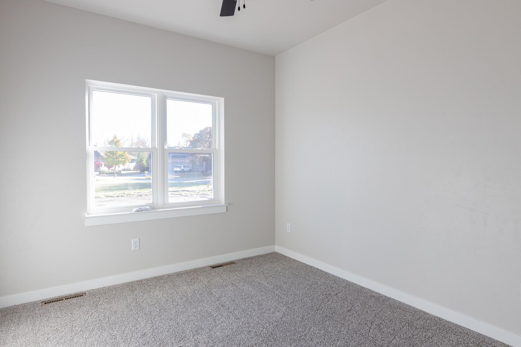 1009 Lotus Trail Menasha, WI 54952 - Photo 17 of 31