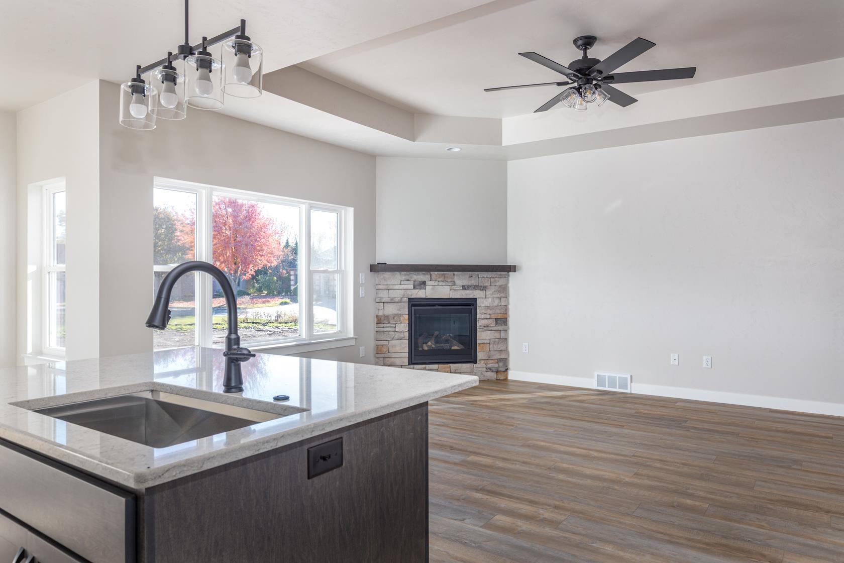 1009 Lotus Trail Menasha, WI 54952 - Photo 7 of 31