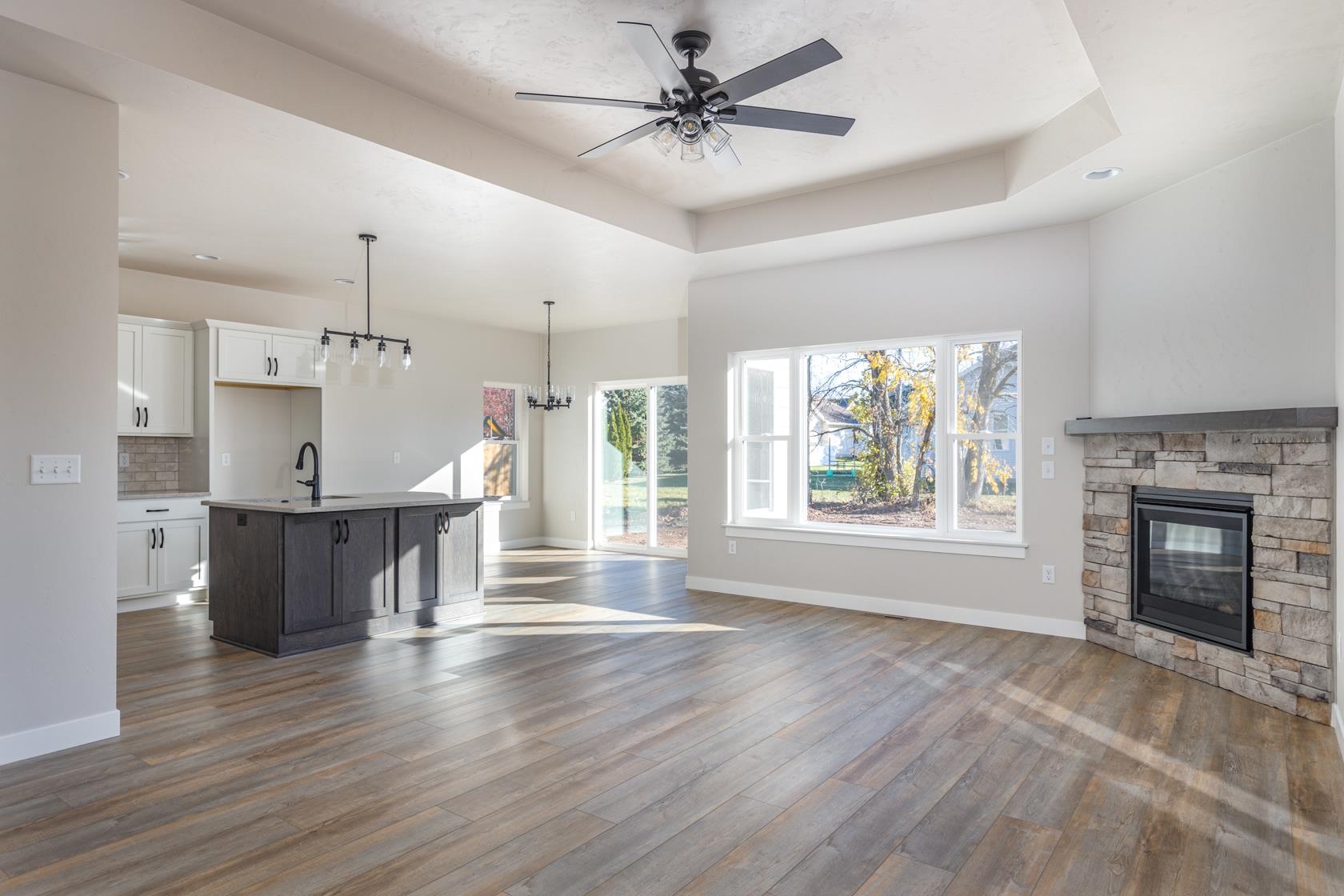 1009 Lotus Trail Menasha, WI 54952 - Photo 9 of 31