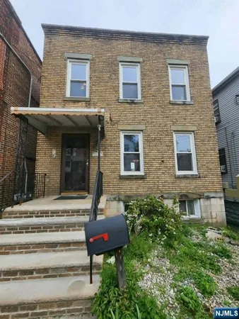 $425,000 | 66 Forest Street, Kearny, NJ 07032