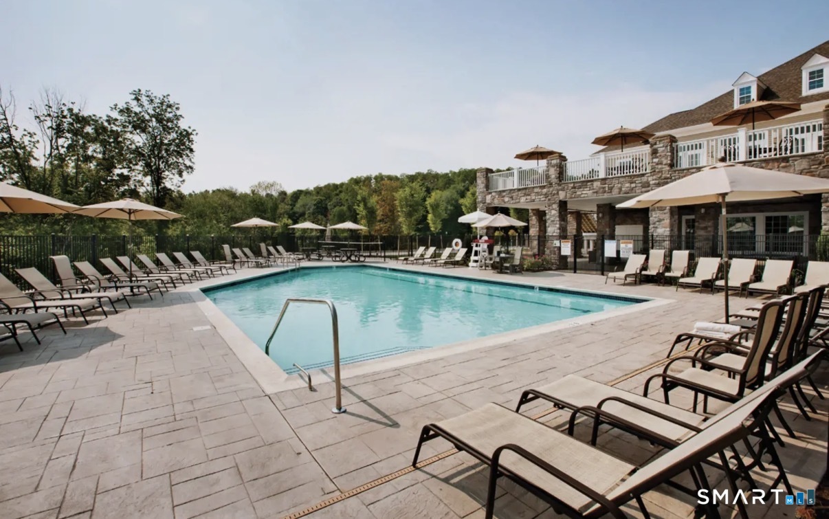 1025 Country View Road, Unit 1025 Danbury, CT 06810 - Photo 9 of 39