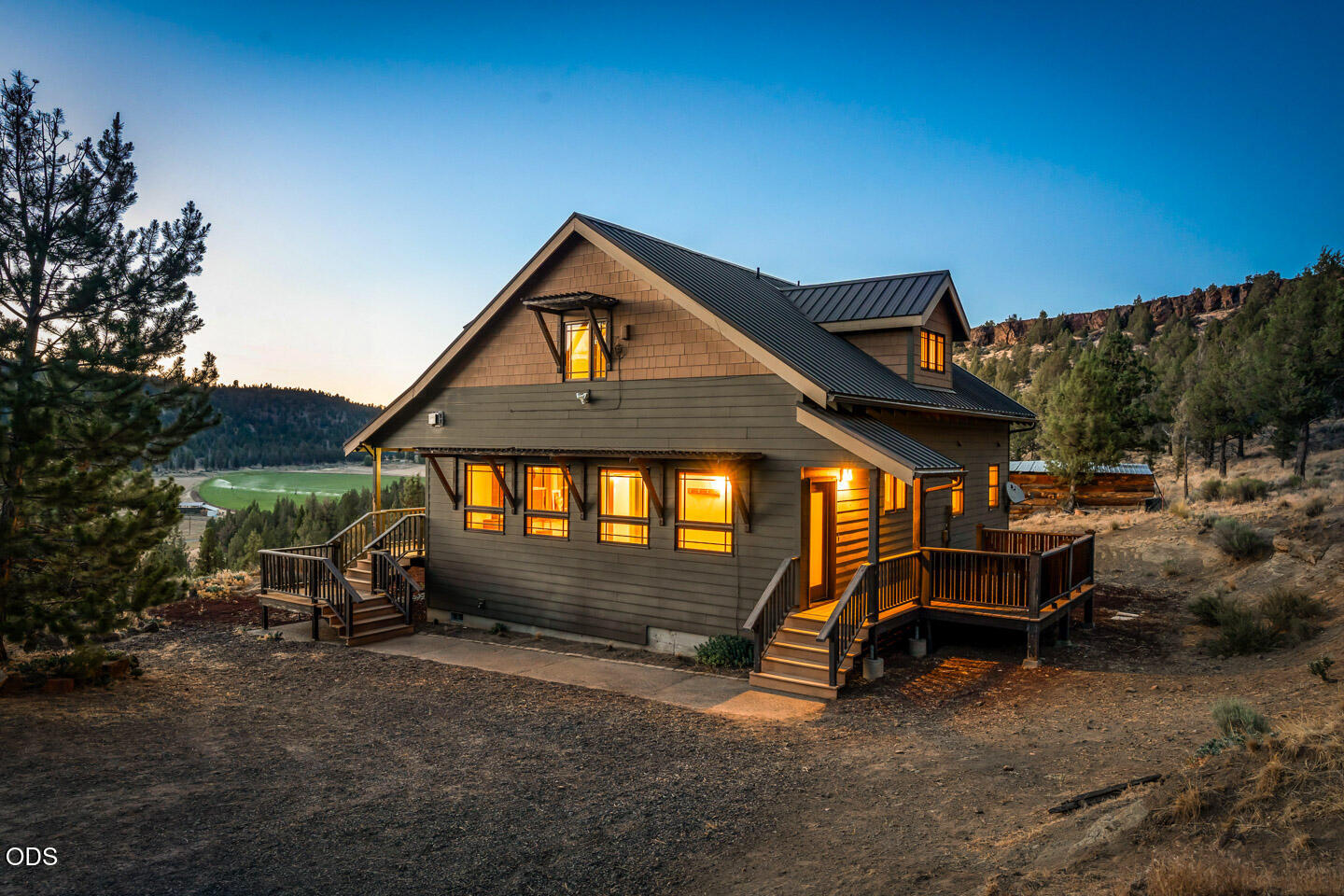 70090 McKenzie Canyon Road Sisters, OR 97759 - Photo 4 of 58