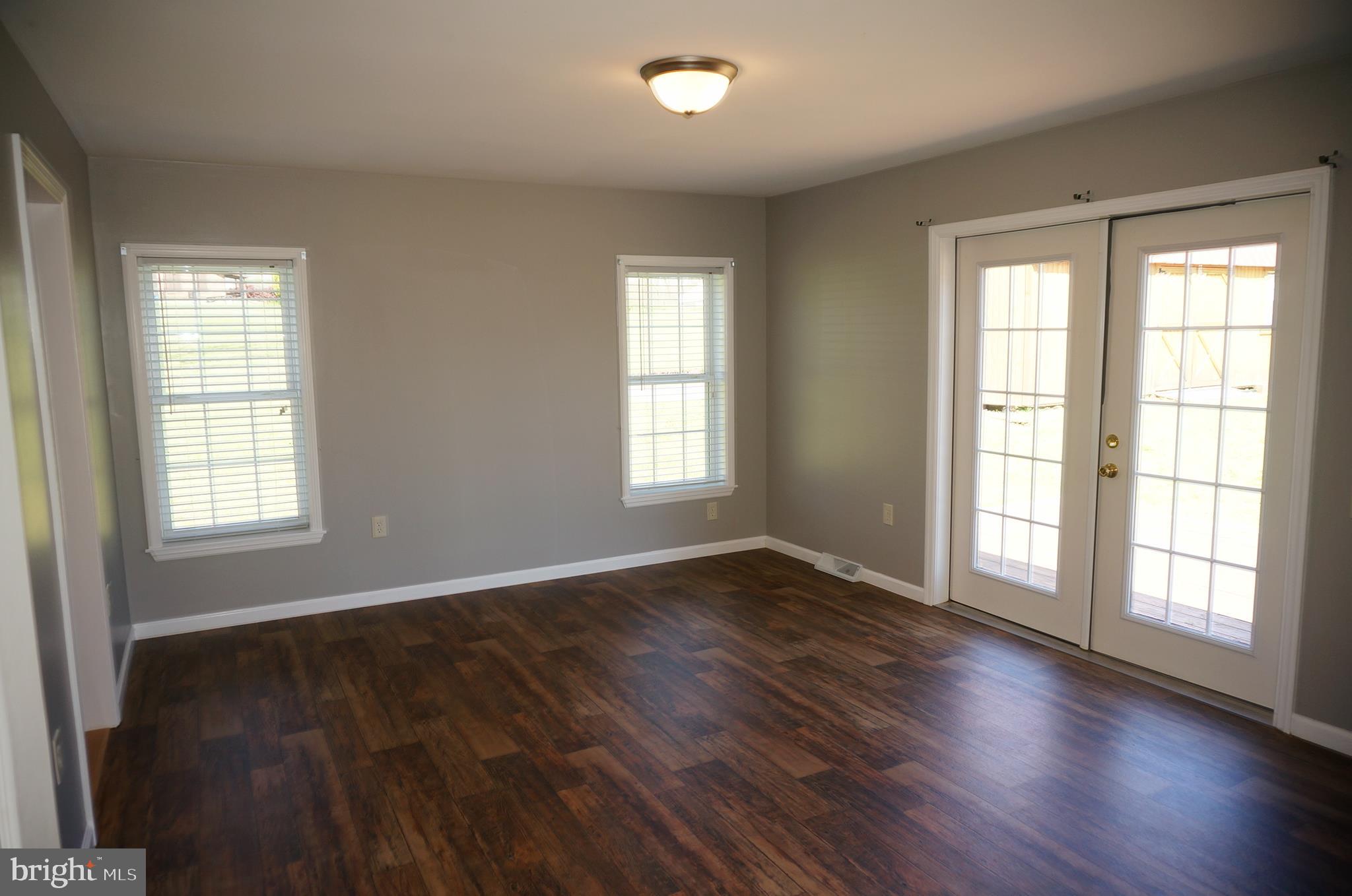 14351 Tollgate Ridge Road Hancock, MD 21750 - Photo 23 of 54 MBR Has Atrium Door Exit To Large Deck