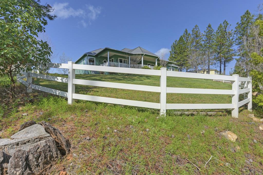 5901 Traverse Creek Road Garden Valley, CA 95633 - Photo 5 of 98 view of gate