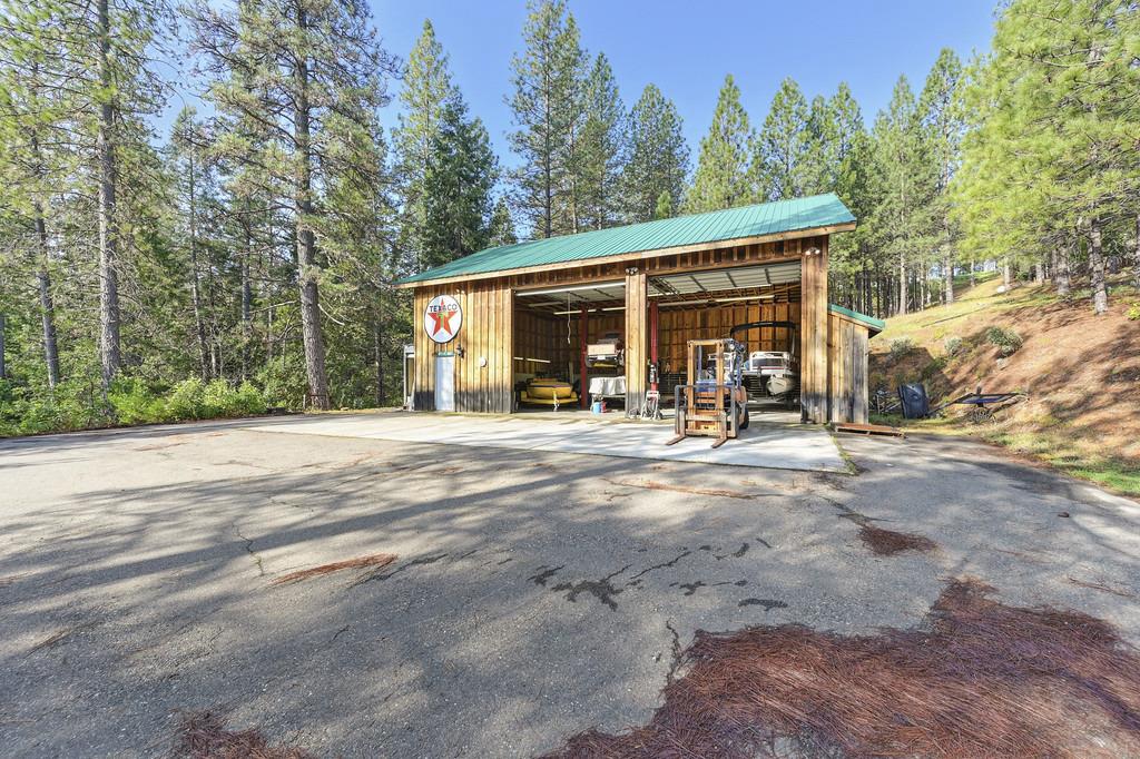 5901 Traverse Creek Road Garden Valley, CA 95633 - Photo 69 of 98 view of pole building