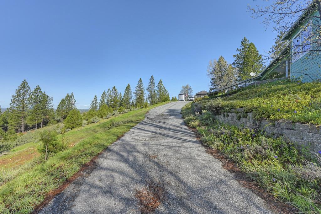 5901 Traverse Creek Road Garden Valley, CA 95633 - Photo 94 of 98 view of asphalt driveway