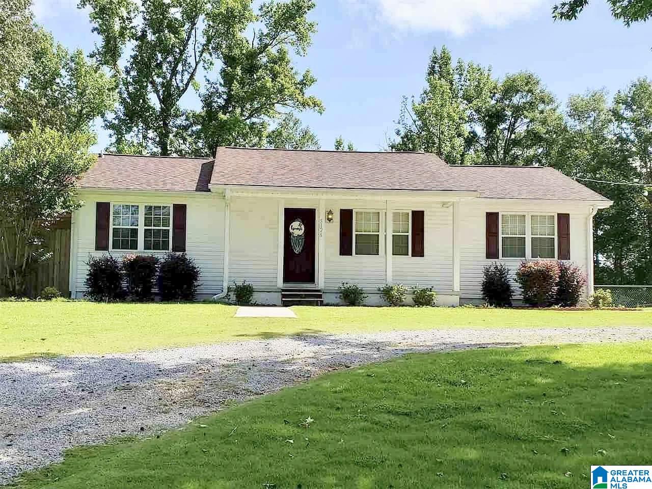 5126 County Road 754 Clanton, AL 35045 - Photo 2 of 26