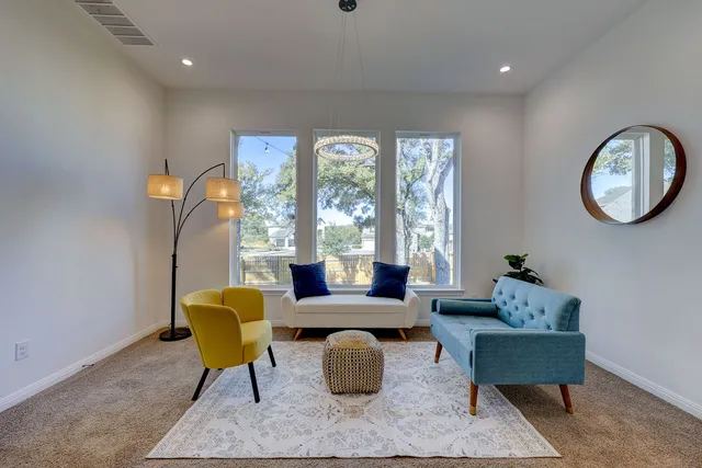 $825,000 | 351 Pigeon River Road, Kyle, TX 78640