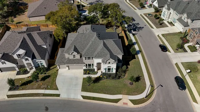 $825,000 | 351 Pigeon River Road, Kyle, TX 78640