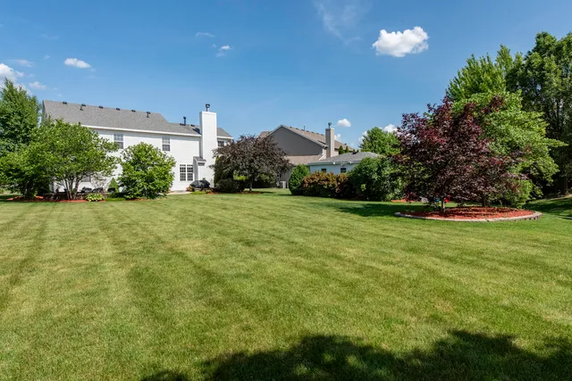 $509,000 | 1650 Natures Way, Lindenhurst, IL 60046