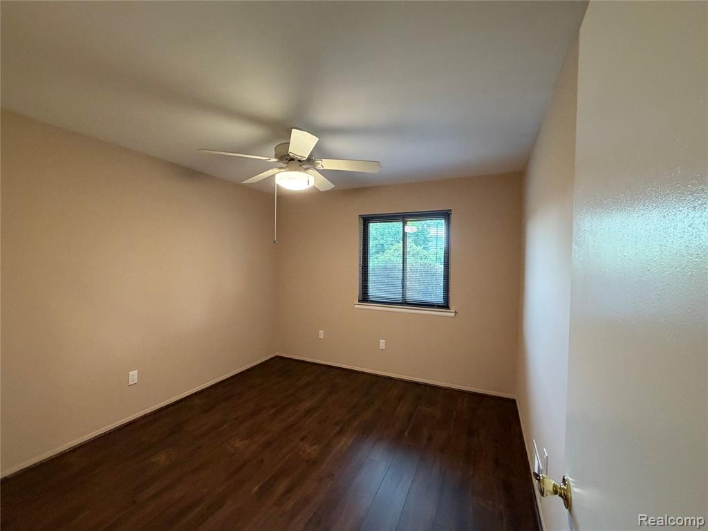 5220 West Utica Road Utica, MI 48317 - Photo 19 of 24