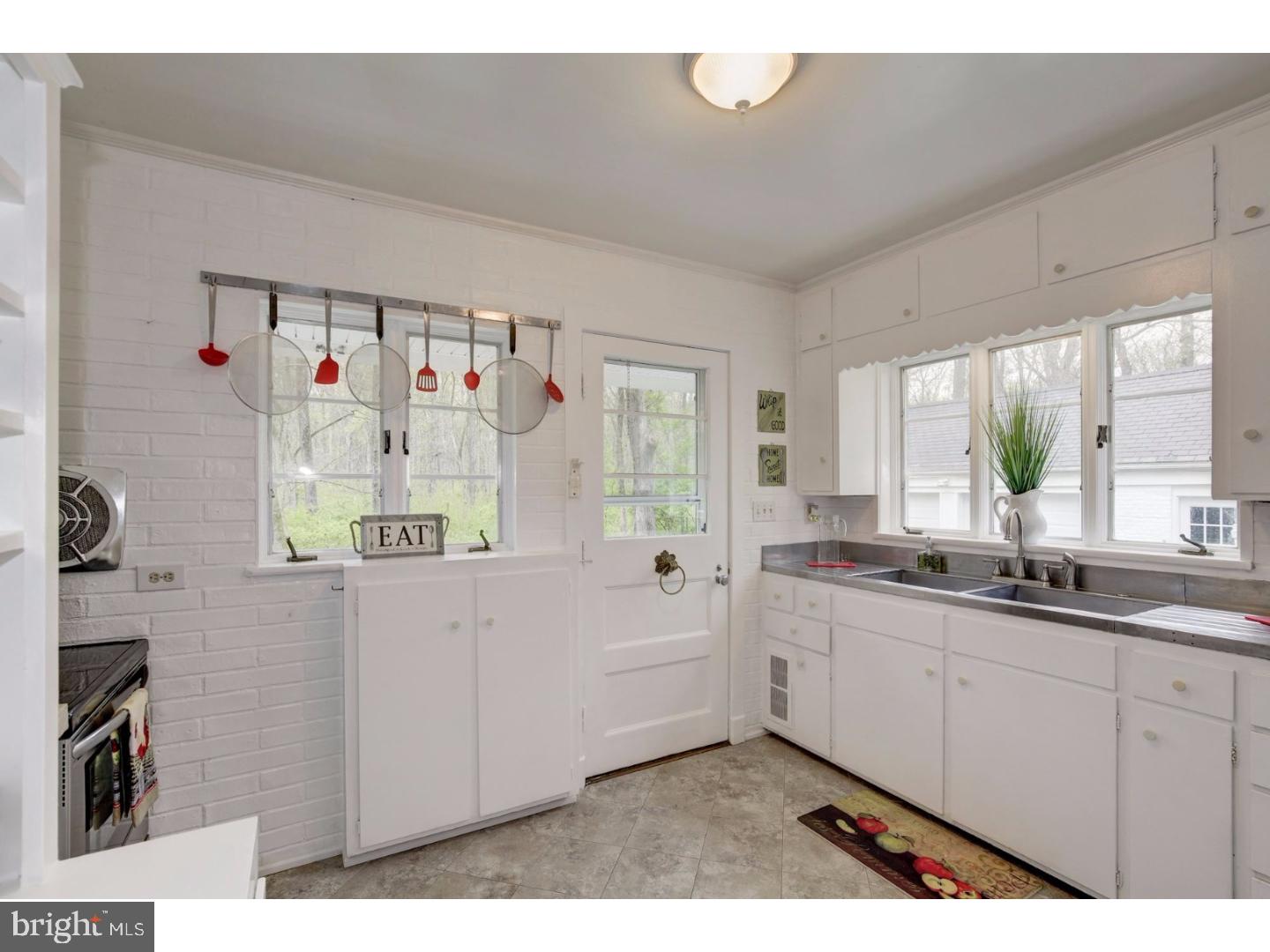 4550 Province Line Road Princeton, NJ 08540 - Photo 7 of 18 Kitchen