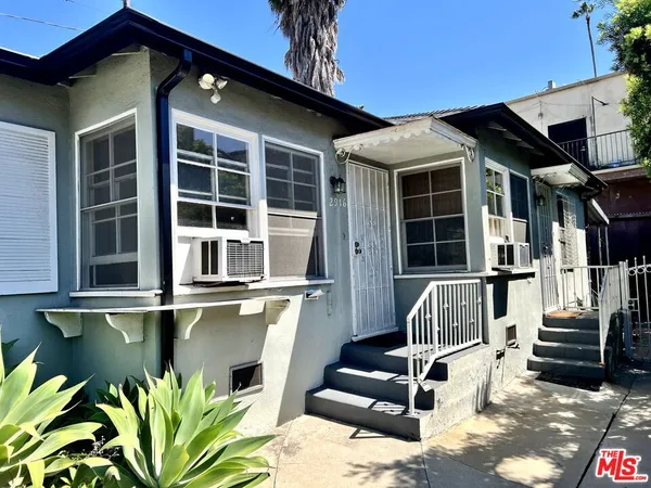 $2,400 | Reservoir Street, Los Angeles, CA 90026