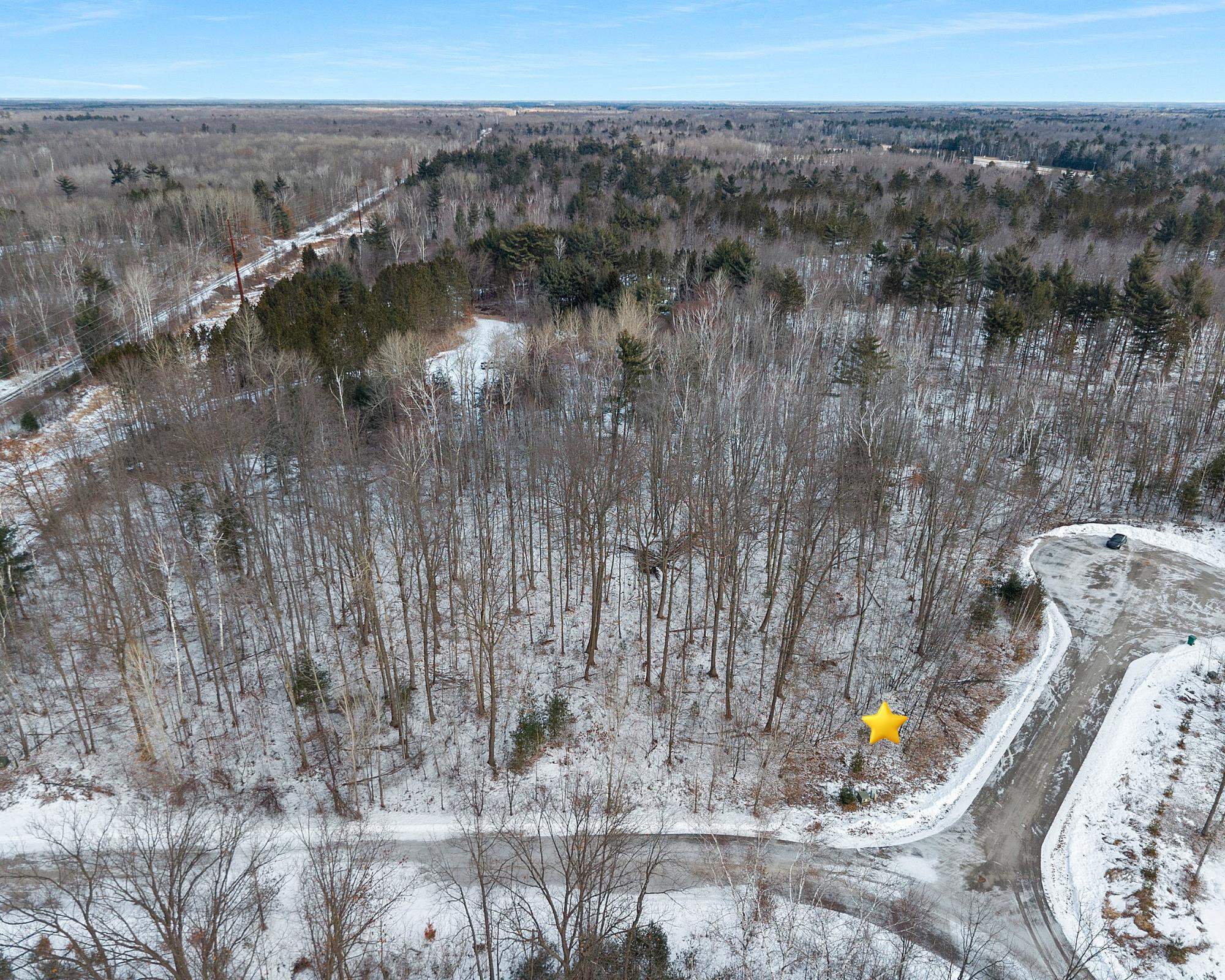 Omega Circle, Unit 12 Abrams, WI 54101 - Photo 2 of 8