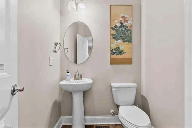 $330,000 | 109 Willowbrook Drive, Thomasville, NC 27360