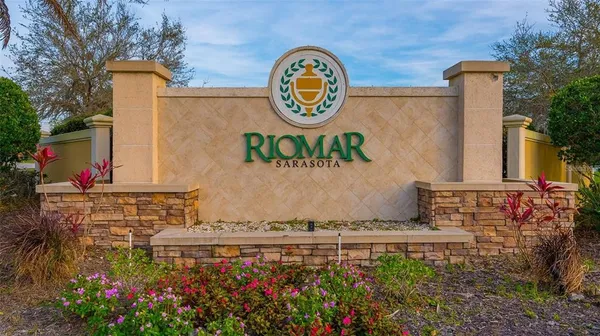 $699,000 | 6627 38th Lane East, Sarasota, FL 34243