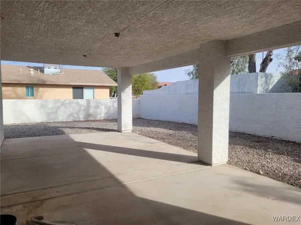 $1,700 | 1621 Central Avenue, Bullhead City, AZ 86442