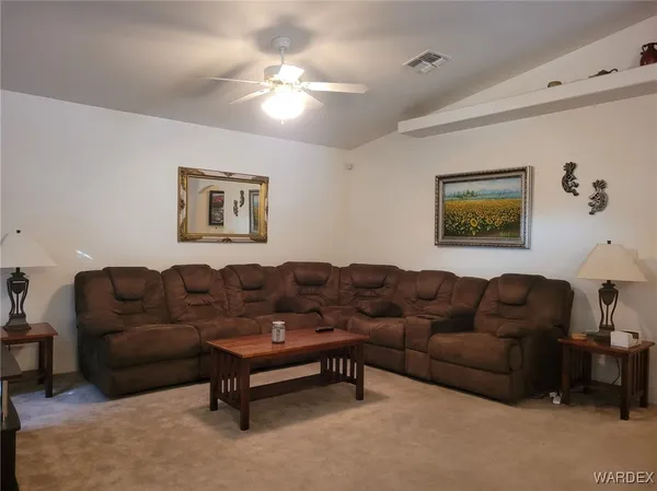 $1,700 | 1621 Central Avenue, Bullhead City, AZ 86442