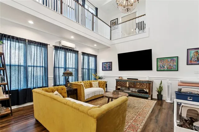 $599,000 | 1017 Washington Street, Gretna, LA 70053