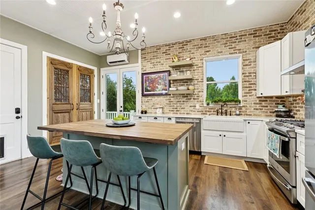 $599,000 | 1017 Washington Street, Gretna, LA 70053