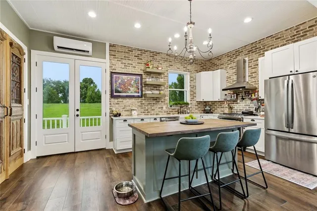 $599,000 | 1017 Washington Street, Gretna, LA 70053