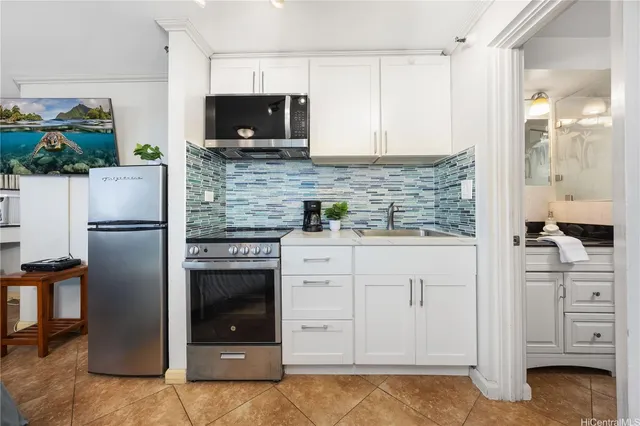 $410,000 | 1700 Ala Moana Boulevard, Unit 3801, Honolulu, HI 96815