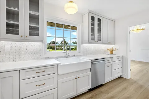 $1,275,000 | 4908 Taywater Dell, Sarasota, FL 34235