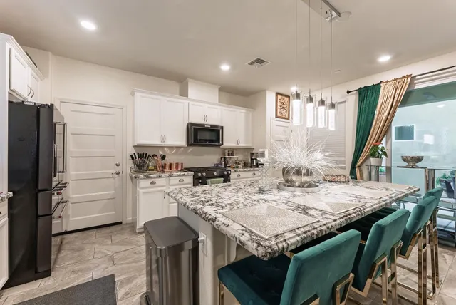 $579,000 | 2978 Bowden Sq Way, Sacramento, CA 95835