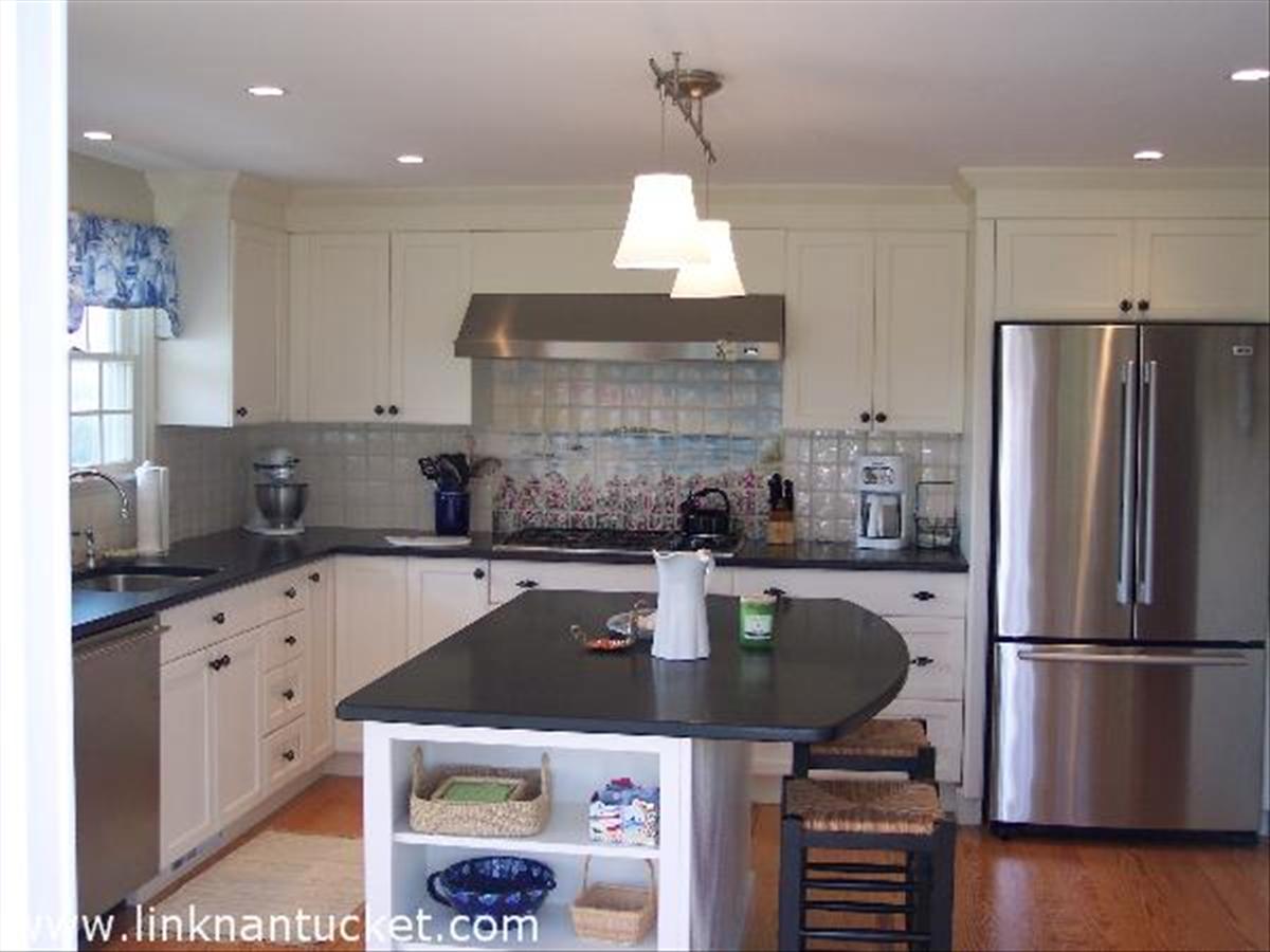 33 Flintlock Road Nantucket, MA 02554 - Photo 7 of 14 Gallery Image 7
