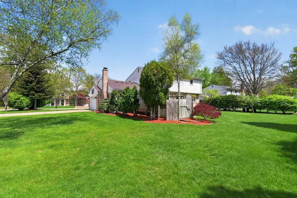 $575,000 | 42231 Ladywood Drive, Northville, MI 48168
