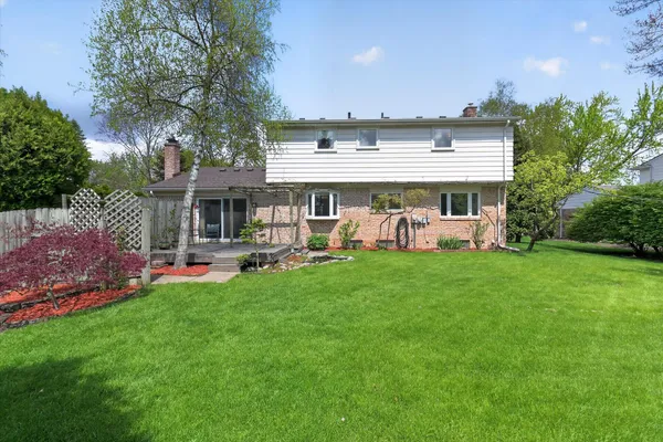 $575,000 | 42231 Ladywood Drive, Northville, MI 48168