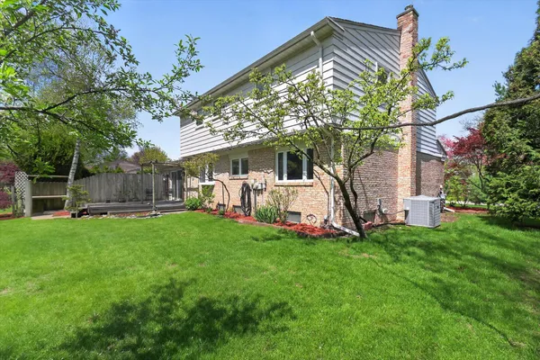 $575,000 | 42231 Ladywood Drive, Northville, MI 48168