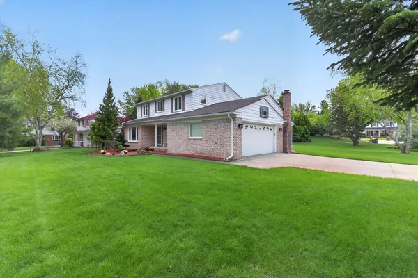 $575,000 | 42231 Ladywood Drive, Northville, MI 48168