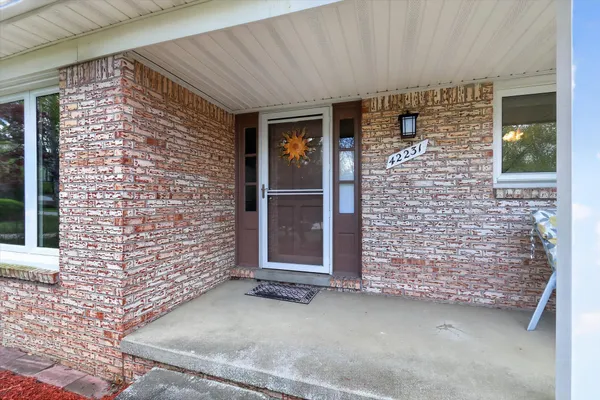 $575,000 | 42231 Ladywood Drive, Northville, MI 48168