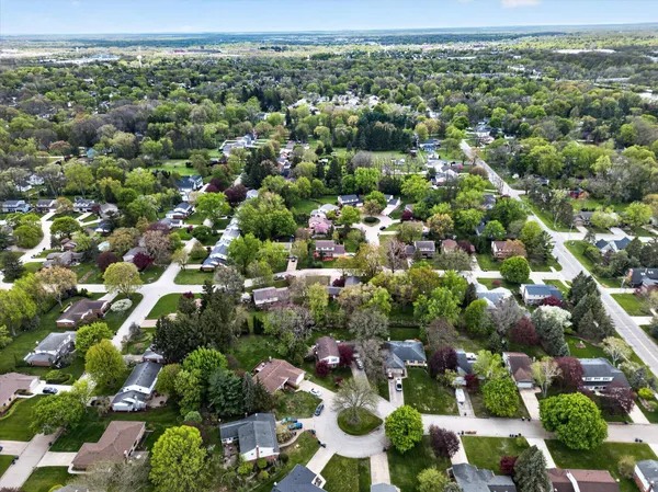 $575,000 | 42231 Ladywood Drive, Northville, MI 48168