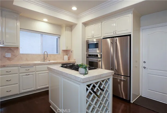 $1,960,000 | 2020 Clark Lane, Unit B, Redondo Beach, CA 90278
