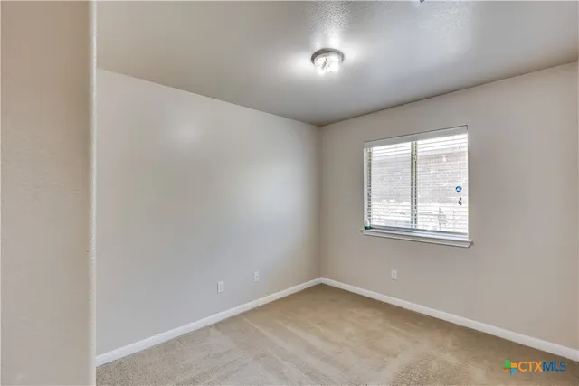 $230,000 | 301 West Vega Lane, Killeen, TX 76542