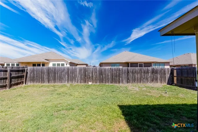 $230,000 | 301 West Vega Lane, Killeen, TX 76542