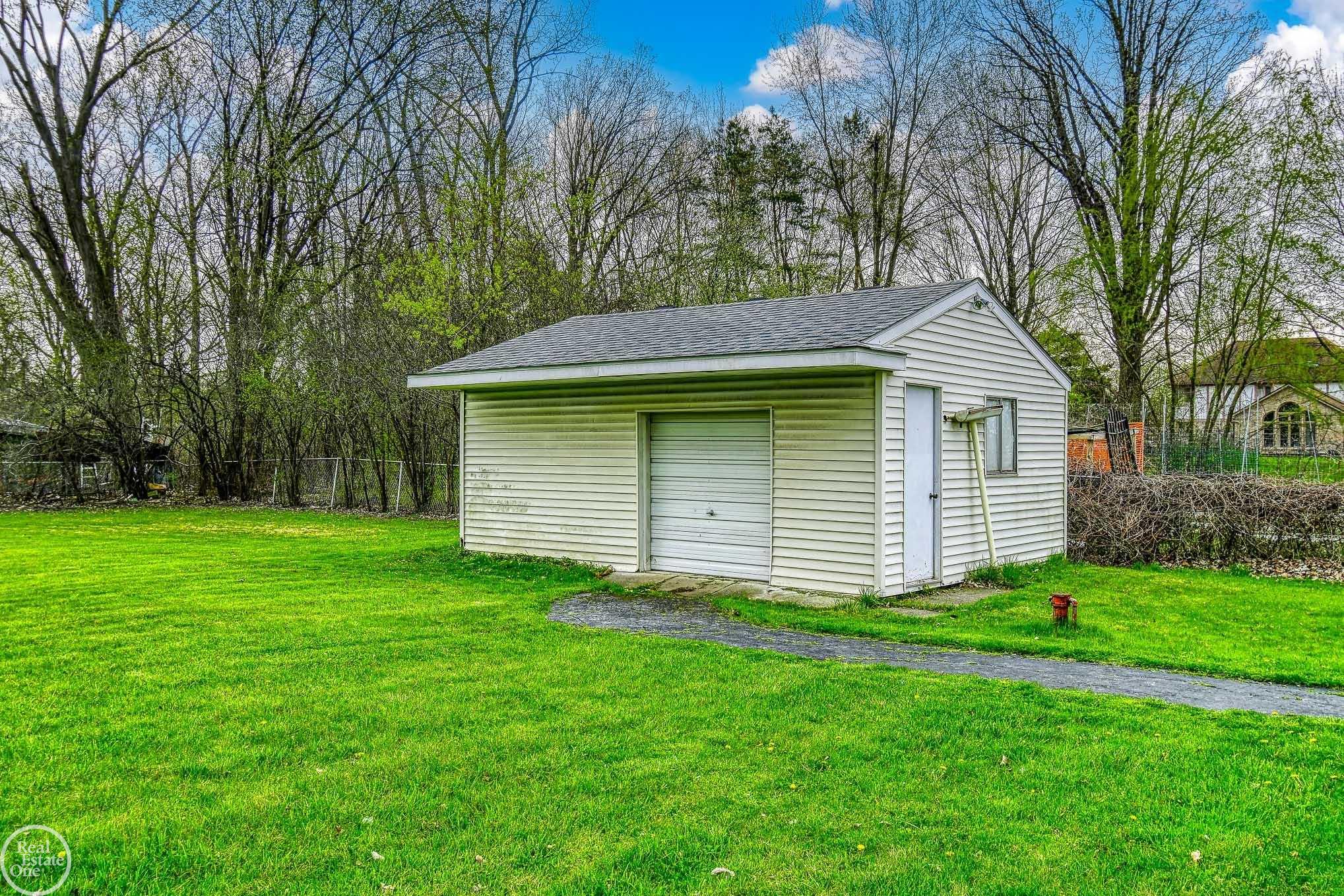 39460 Ryan Road Sterling Heights, MI 48310 - Photo 34 of 54 50106406-33.JPG