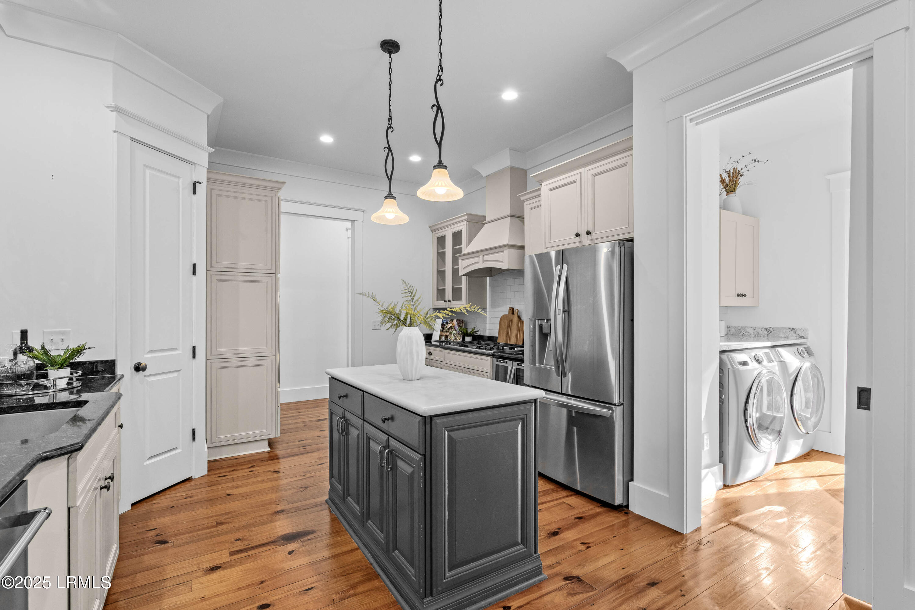 17 Oldfield Village Road Bluffton, SC 29909 - Photo 27 of 90 17 Oldfield Staged-18